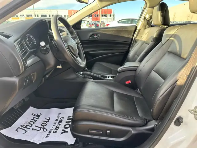 2016 Acura ILX Premium | Bluetooth, Back Cam, Sunroof - Photo 8