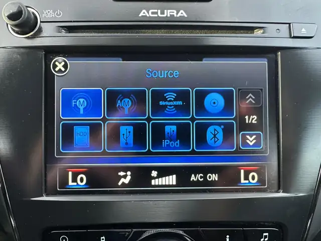 2016 Acura ILX Premium | Bluetooth, Back Cam, Sunroof - Photo 16