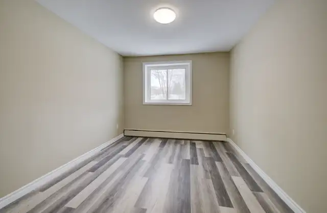 ✨ RENOVATED 3-BEDROOM   BALCONY – ALL UTILITIES INCLUDED! - Photo 11