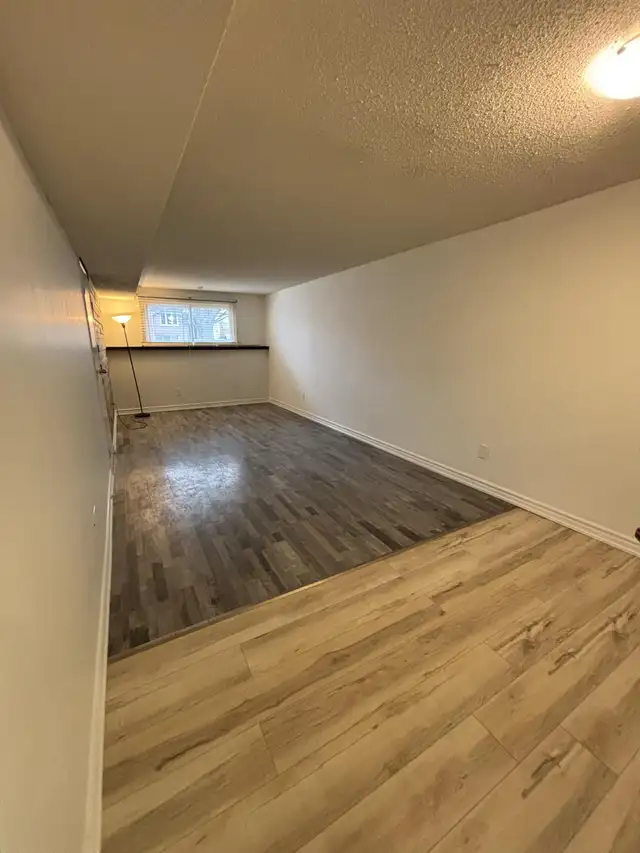 UPDATED Bowmanville 2-Bedroom apt for rent – Pet friendly - Photo 3