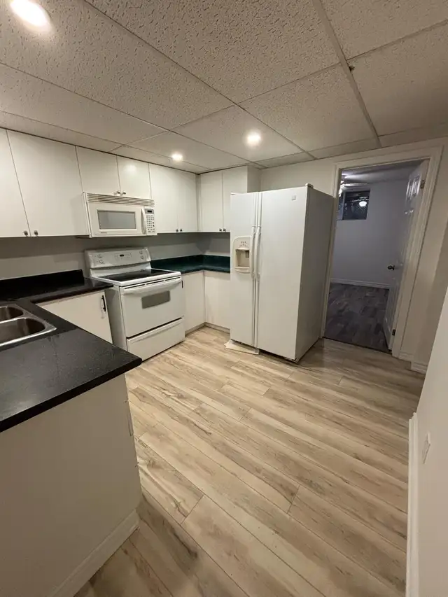 UPDATED Bowmanville 2-Bedroom apt for rent – Pet friendly - Photo 5