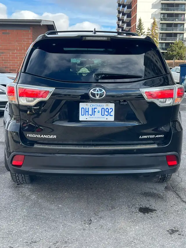 Toyota Highlander 2016 Limited, Good Condition - Photo 7