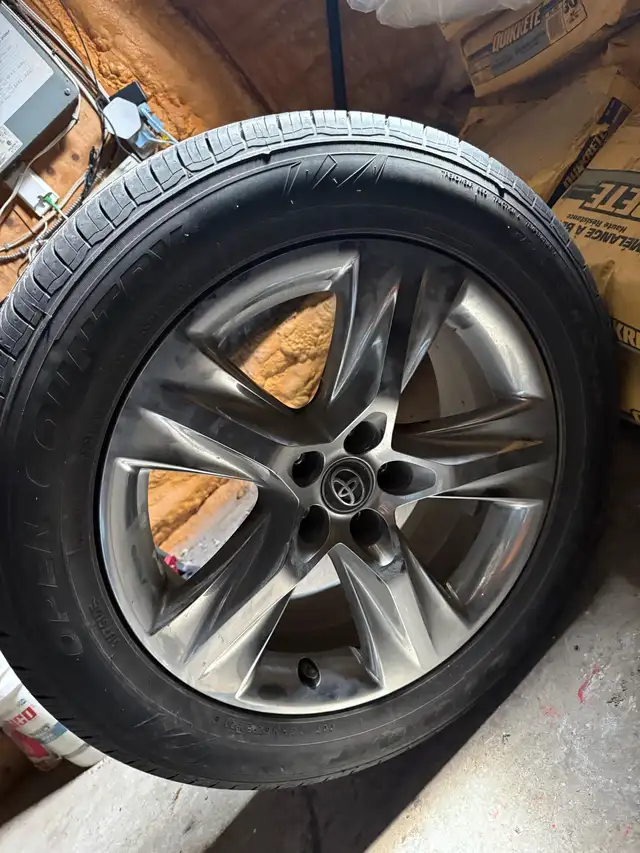 Toyota Highlander 2016 Limited, Good Condition - Photo 10