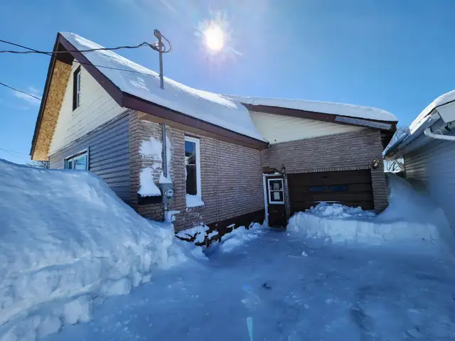 1.5 Story House in Kirkland Lake for $69,900