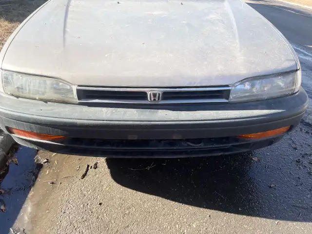 1992 Honda Accord Coupe, 2.2L. 244K km, no accident, auto., A/C - Photo 3