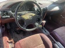 1992 Honda Accord Coupe, 2.2L. 244K km, no accident, auto., A/C - Photo 5