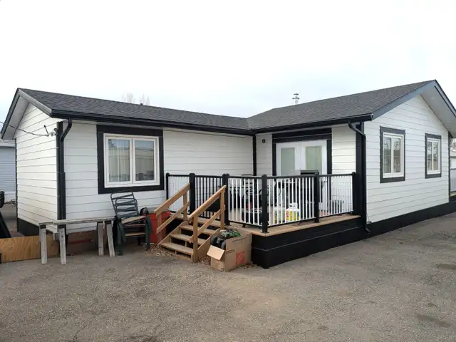 Manufactured Home FOR SALE in Coaldale - Complete Renovation
