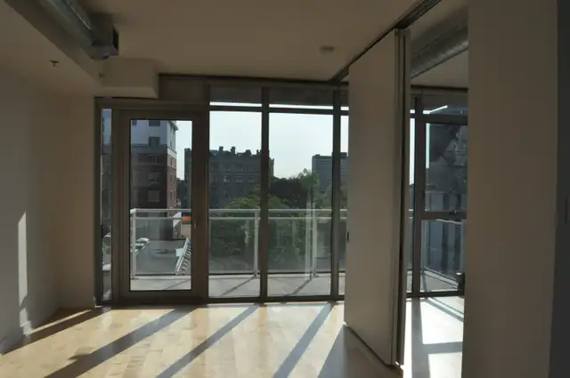 Downtown Luxury Condo for Rent for May 1st! - Photo 6