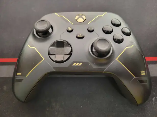Xbox Series X Halo Infinite Limited Controller