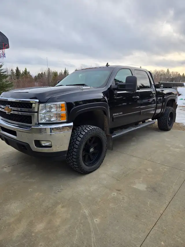 2014 Duramax 2500HD LTZ – Strong Running Diesel