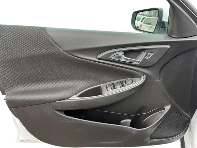 2024 Chevrolet Malibu 1LT 1LT | Save $12,791 vs New - Photo 16