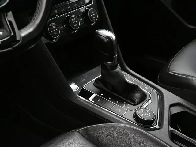 2018 Volkswagen Tiguan R-LINE TSI 4MOTION Apple Carplay/Android - Photo 9