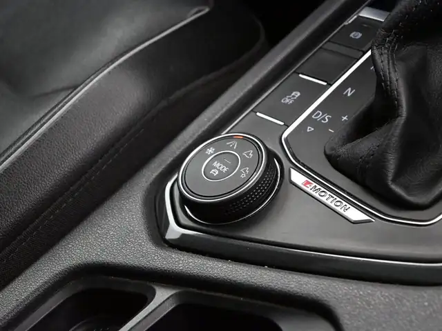 2018 Volkswagen Tiguan R-LINE TSI 4MOTION Apple Carplay/Android - Photo 34