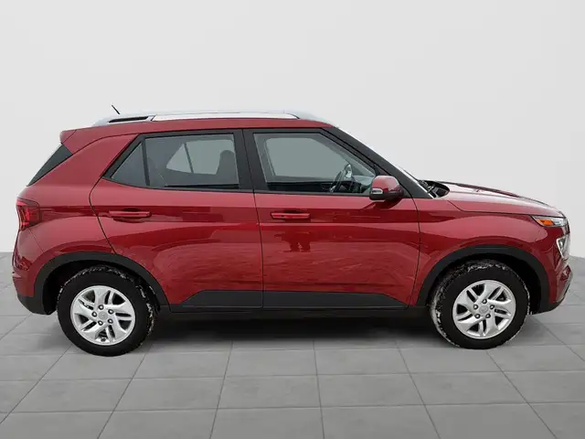 2024 Hyundai Venue Preferred Preferred | Lane Assist | Push-B... - Photo 6