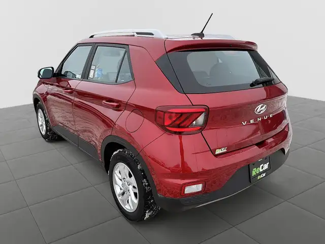 2024 Hyundai Venue Preferred Preferred | Lane Assist | Push-B... - Photo 9