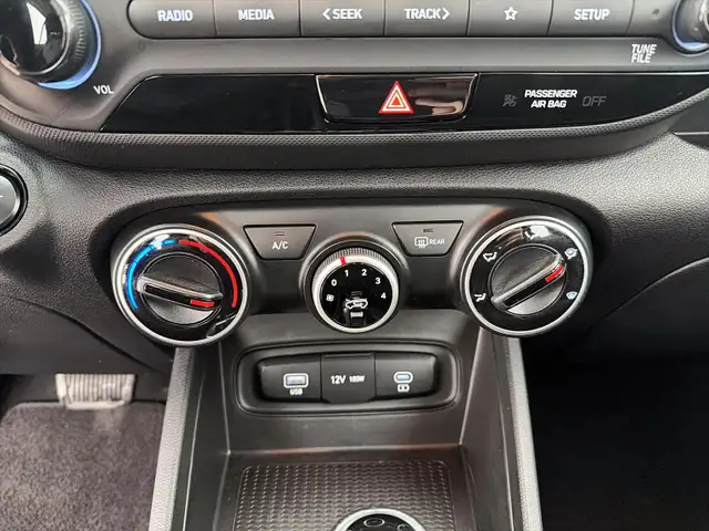 2024 Hyundai Venue Preferred Preferred | Lane Assist | Push-B... - Photo 18