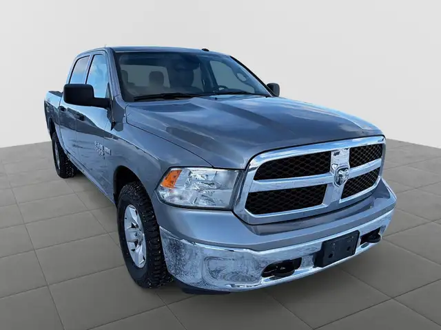 2023 RAM 1500 Classic SLT SLT | Save $ 30,252 vs New - Photo 6