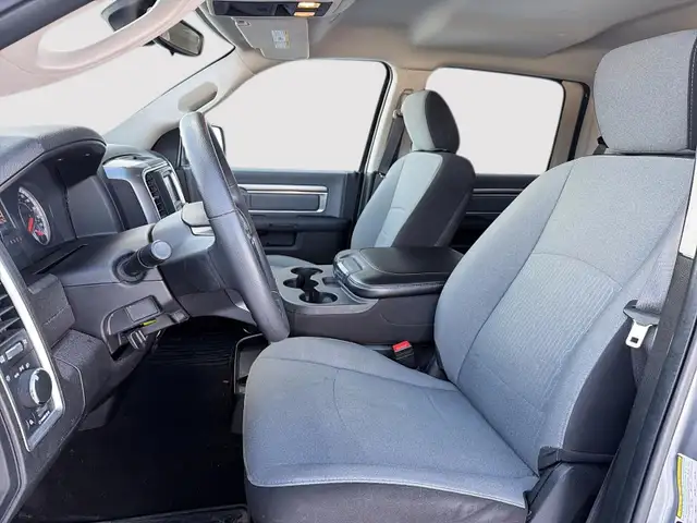 2023 RAM 1500 Classic SLT SLT | Save $ 30,252 vs New - Photo 10