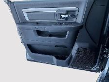 2023 RAM 1500 Classic SLT SLT | Save $ 30,252 vs New - Photo 15