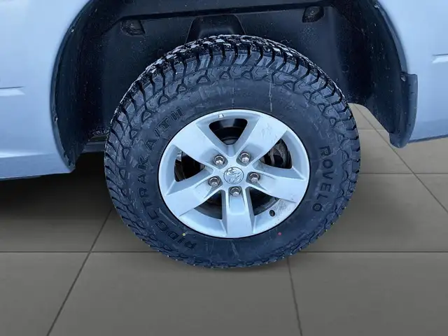 2023 RAM 1500 Classic SLT SLT | Save $ 30,252 vs New - Photo 20