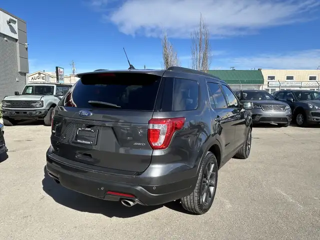 2018 Ford Explorer XLT 4WD/NAVIGATION/B.CAM/PANO ROOF/7-PASS/FIN - Photo 17
