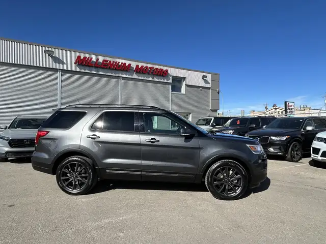 2018 Ford Explorer XLT 4WD/NAVIGATION/B.CAM/PANO ROOF/7-PASS/FIN - Photo 19