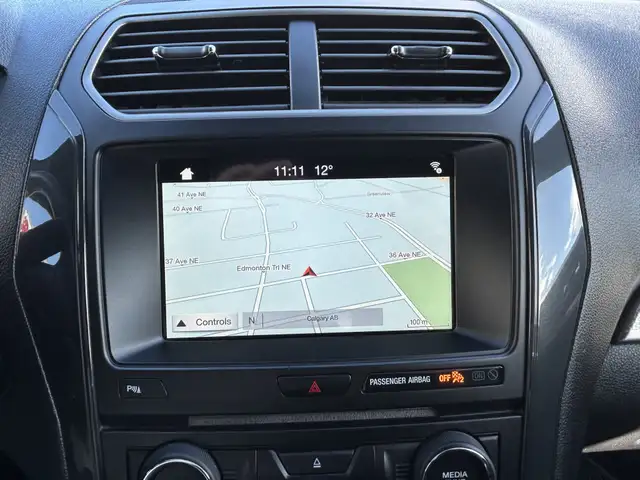 2018 Ford Explorer XLT 4WD/NAVIGATION/B.CAM/PANO ROOF/7-PASS/FIN - Photo 29