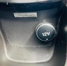 2016 Ford Fiesta Titanium 4dr Sedan Automatic - Photo 11