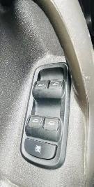 2016 Ford Fiesta Titanium 4dr Sedan Automatic - Photo 18