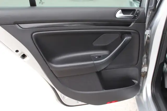 2014 Volkswagen Golf Wagon 4dr Automatic Wolfsburg Edition - Photo 14