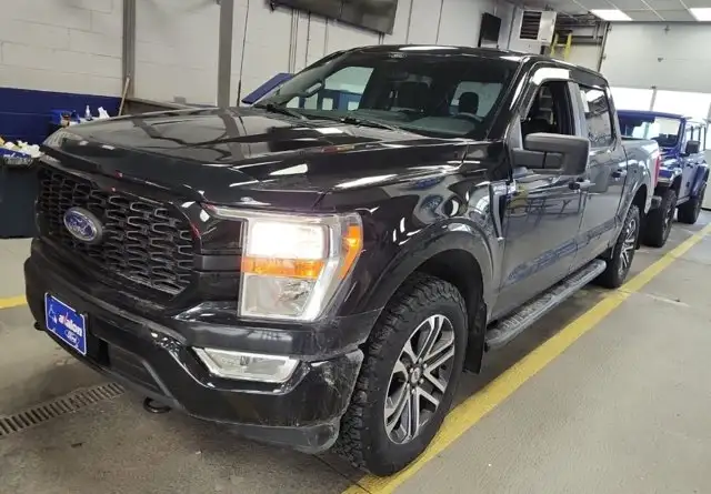 2022 Ford F-150 XL Crew 4X4 | 101A | STX Pkg | 20 Wheels