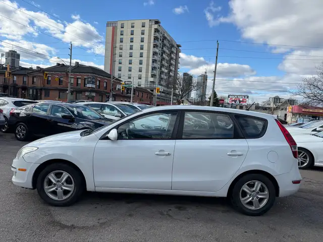 2011 Hyundai Elantra Touring 4dr Wgn Man GLS - Photo 13
