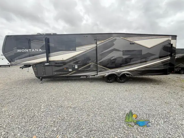 2025 Keystone RV Montana 3781RL ( FULL BODY PAINT)