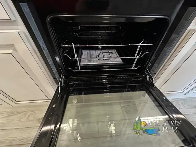 2025 Keystone RV Montana 3781RL ( FULL BODY PAINT) - Photo 14