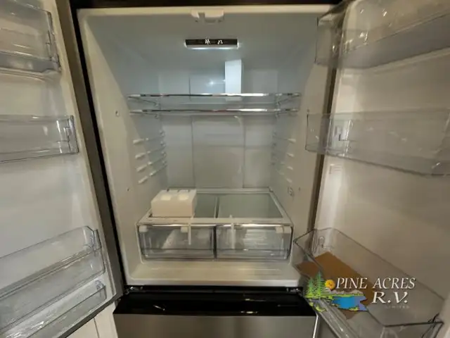 2025 Keystone RV Montana 3781RL ( FULL BODY PAINT) - Photo 22