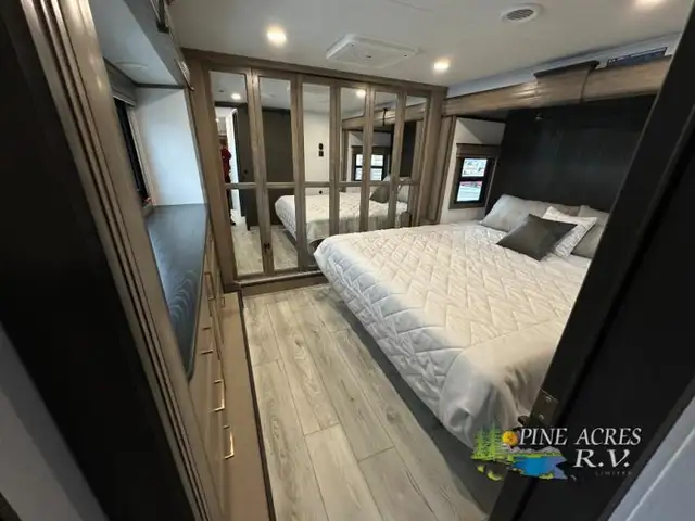 2025 Keystone RV Montana 3781RL ( FULL BODY PAINT) - Photo 29
