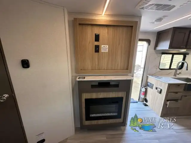 2025 Cruiser Avenir A-25RK (REAR KITCHEN) - Photo 24