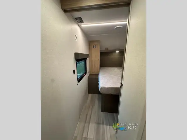 2025 Cruiser Avenir A-25RK (REAR KITCHEN) - Photo 36