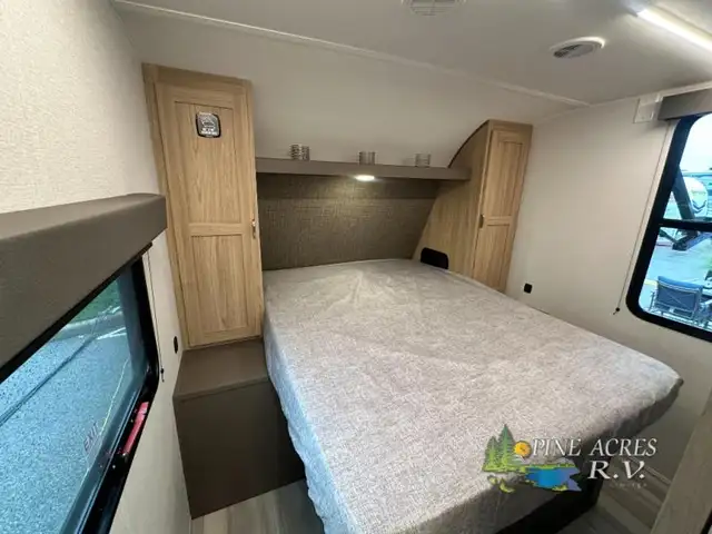 2025 Cruiser Avenir A-25RK (REAR KITCHEN) - Photo 37