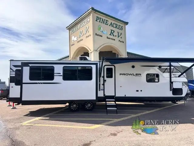 2026 Heartland Prowler 3301RLT like a 5th wheel - Photo 3