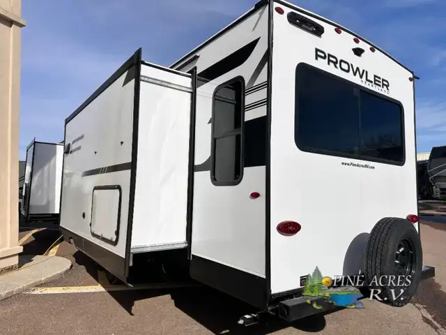 2026 Heartland Prowler 3301RLT like a 5th wheel - Photo 5