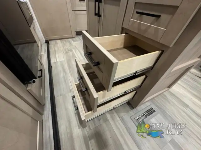 2026 Heartland Prowler 3301RLT like a 5th wheel - Photo 33