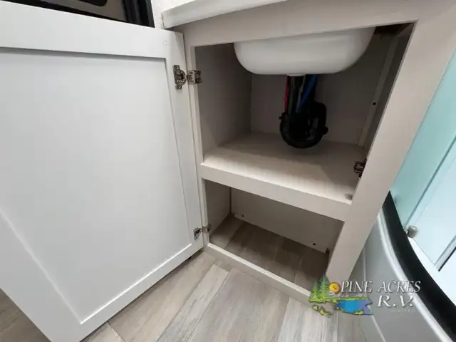 2026 Heartland Prowler 3301RLT like a 5th wheel - Photo 39