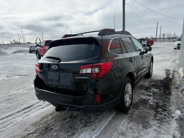 2017 Subaru Outback 2.5i AWD - Photo 4
