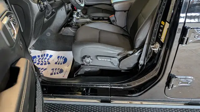 2021 Jeep Wrangler Unlimited - Photo 13