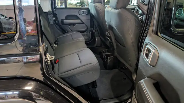 2021 Jeep Wrangler Unlimited - Photo 27