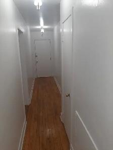 Lasalle 3 ½ disponible pour avril, mai parfait pour des partager - Photo 4