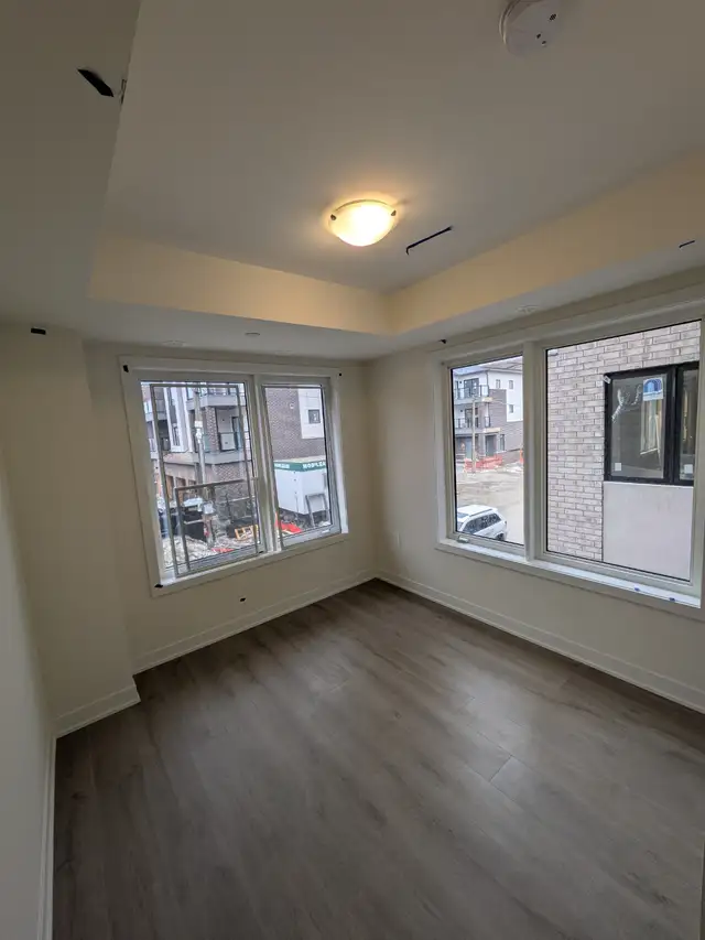 Pickering 2 Bed/2.5Bath Stacked/Townhouse for Rent Brock Road an - Photo 5