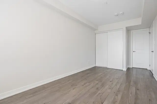 Pickering 2 Bed/2.5Bath Stacked/Townhouse for Rent Brock Road an - Photo 8