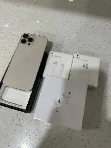 iPhone 13 Pro Max 128GB AirPods & Fast Charger